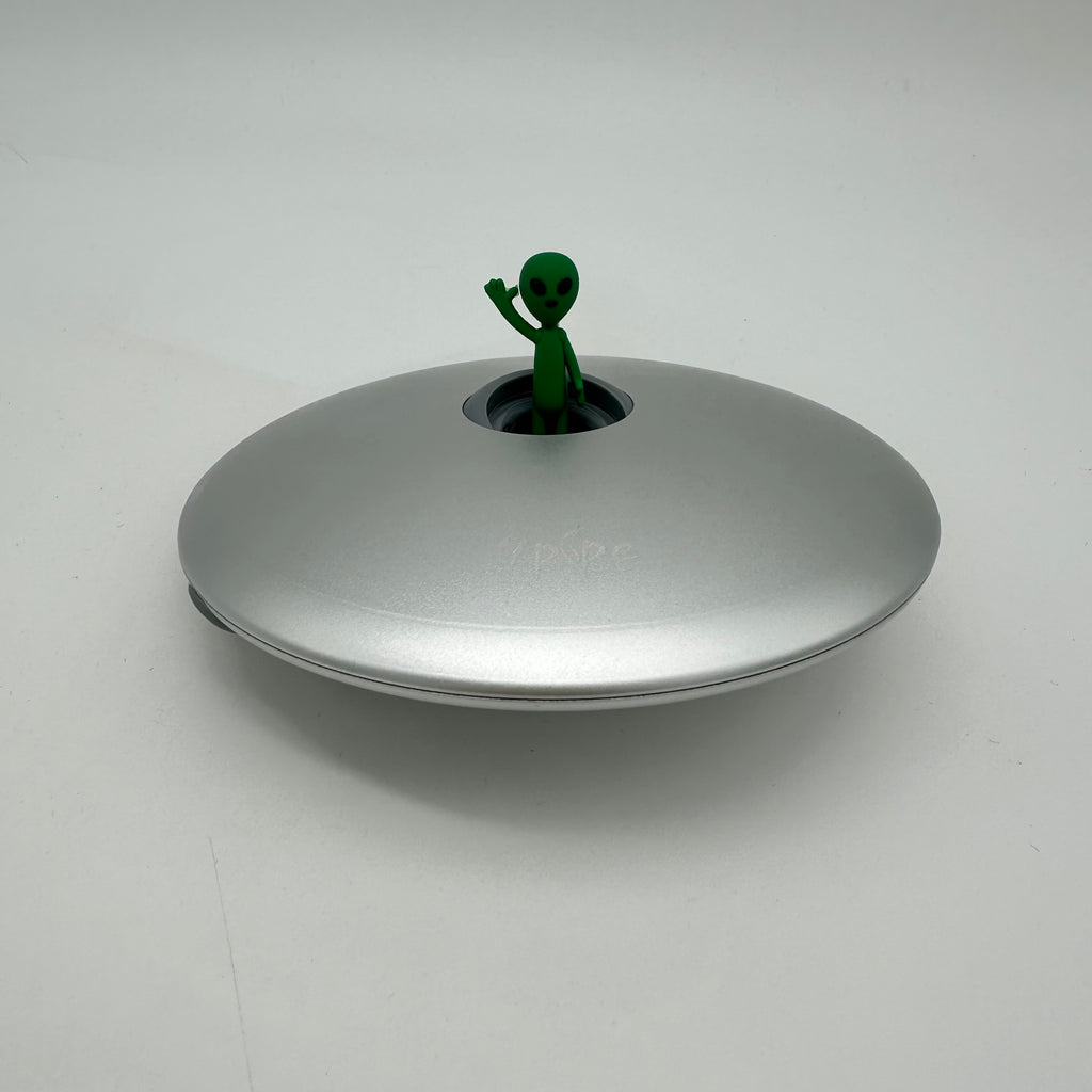 Flying Saucer Suka Pipe by Seven